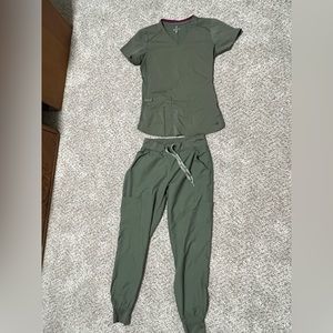 Scrubs and Beyond scrub set. Size extra small.